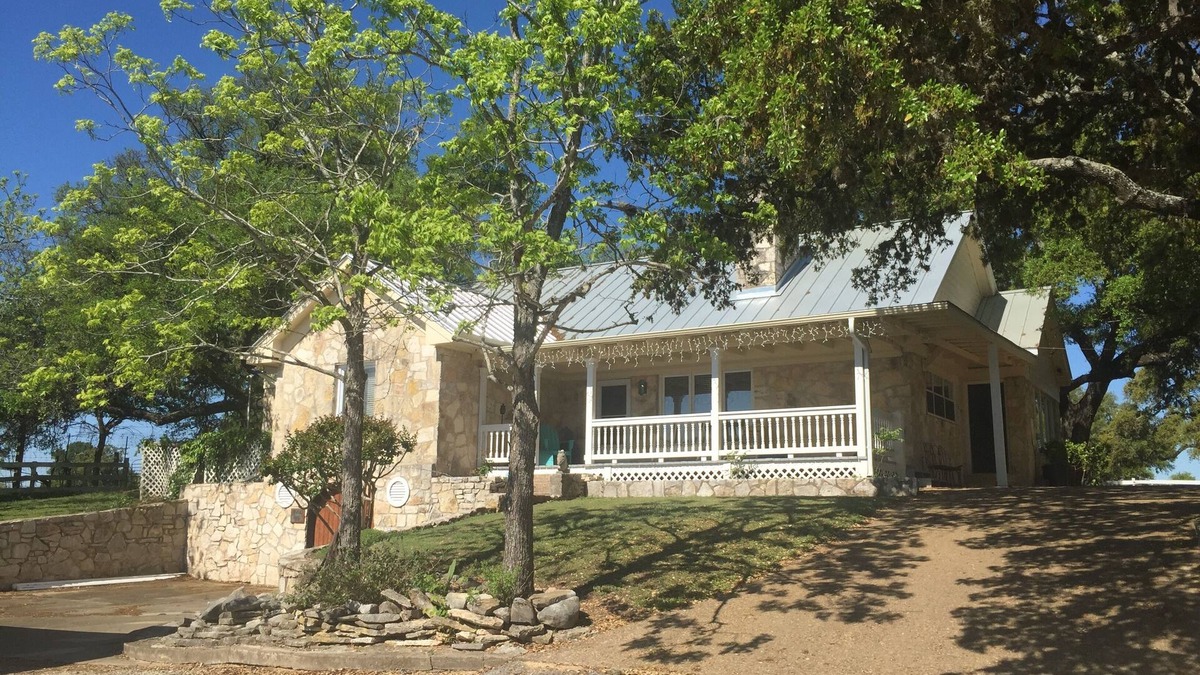 Austin House | Texas Exotic Game Ranch, Gateway to the Hill Country, Just Minutes From Downtown