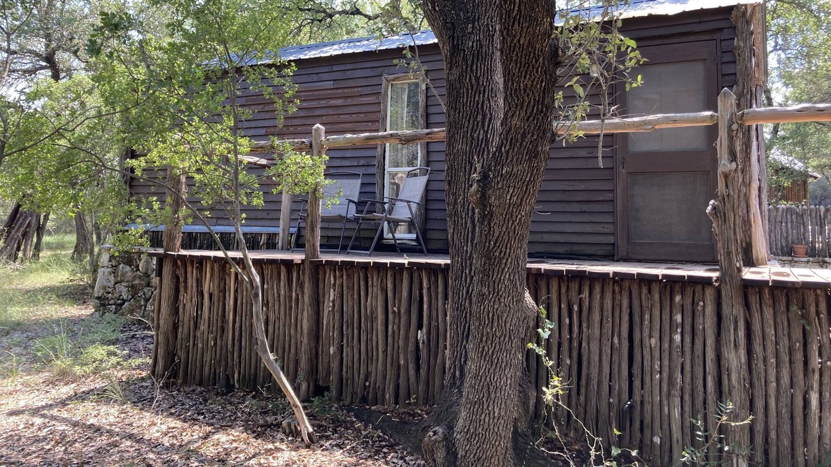 Round Mountain Cabin | Texas Hill Country Ranch Wildlife Fire Pit Private Deck Close to Parks