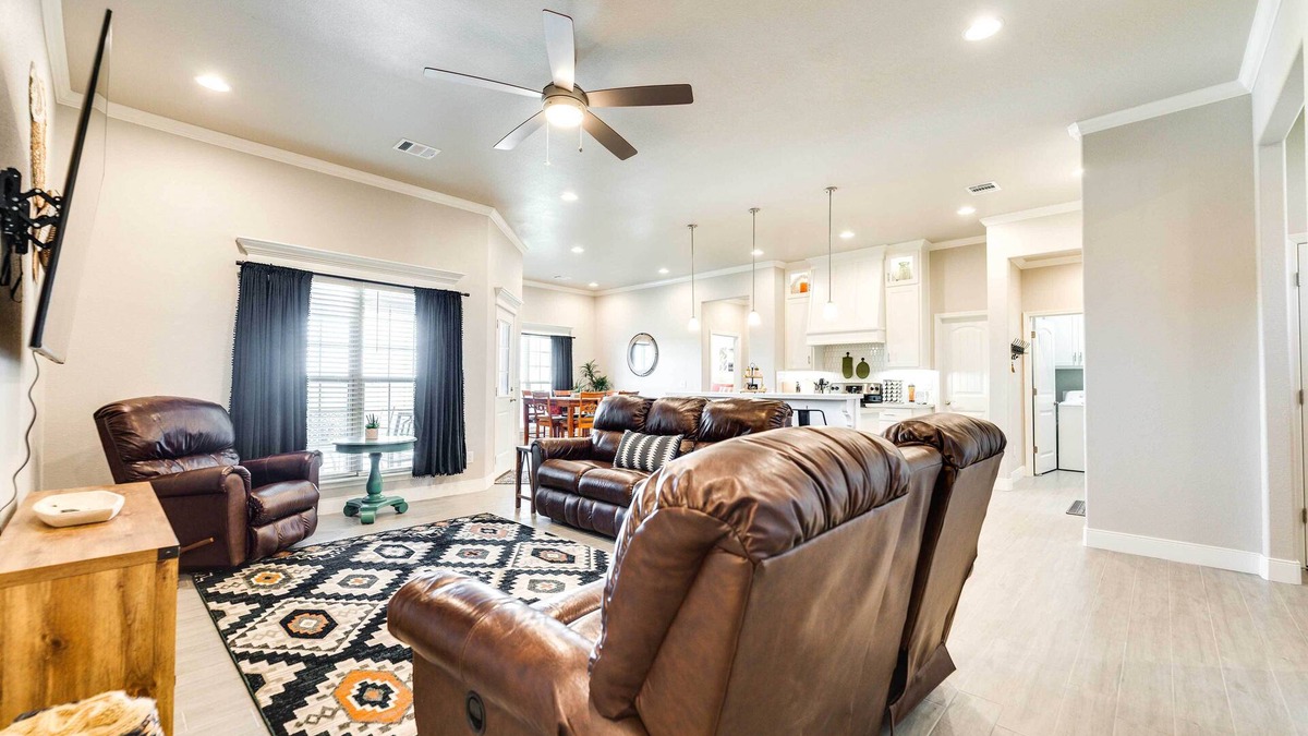 Canyon House | Texas Home w/Hot Tub: 3 Mi to Downtown Canyon!