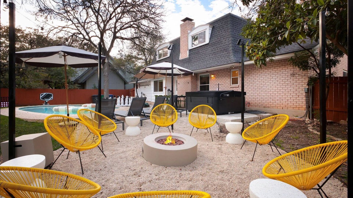 North San Antonio - SAT House | Texas Oasis - Pool, Games, Hot Tub & Family Fun!