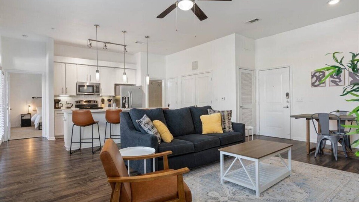Montopolis Apartment | Texas Themed 2BR 2B Apt. w/Pool, Parking & WIFI