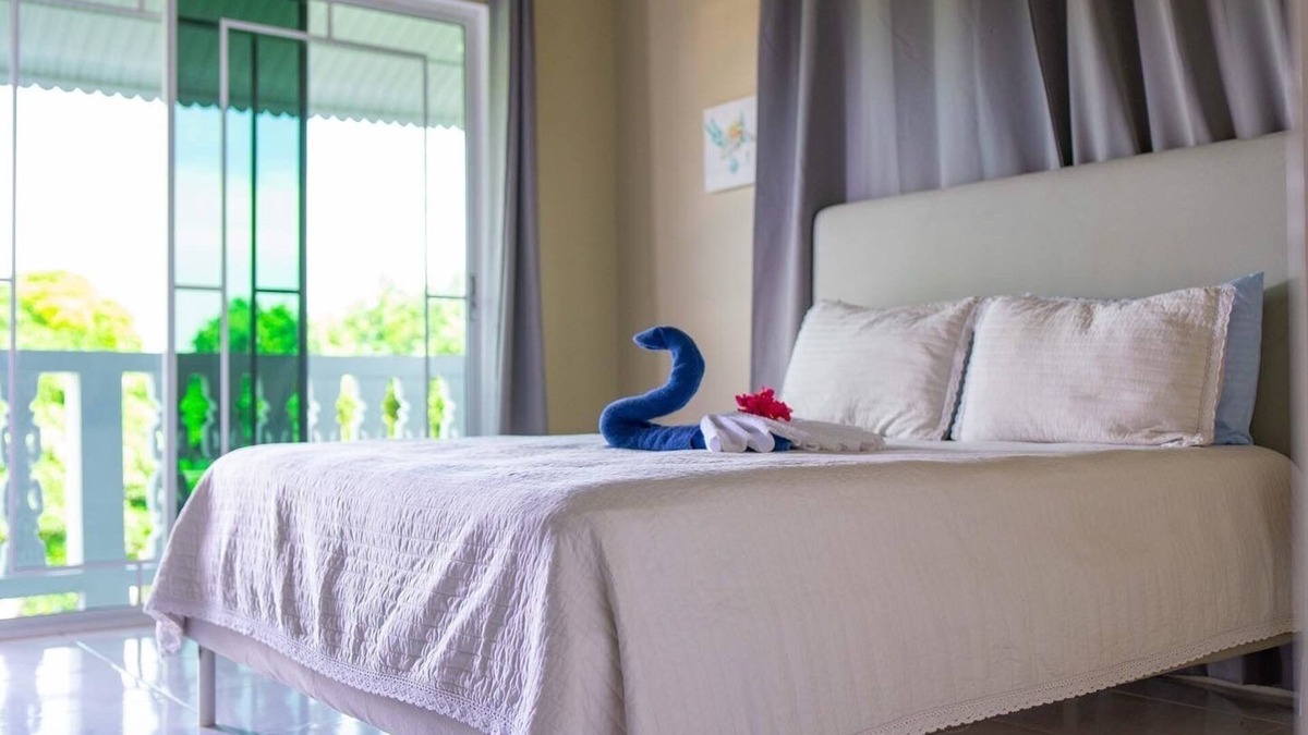 Tryall Villa | TGE: Modern 7bd-8bt - private chef- Pool