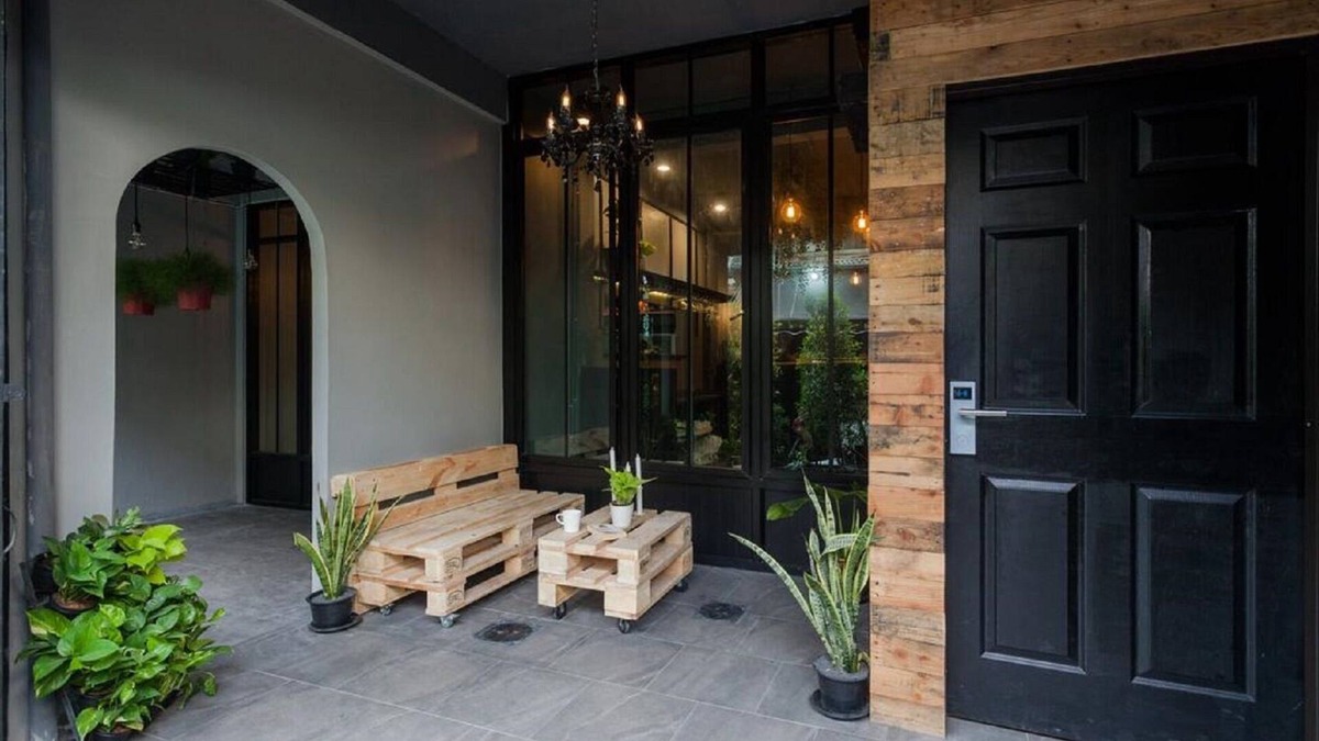 Wang Burapha Phirom Hotel | Double Room with good breakfast in BKK