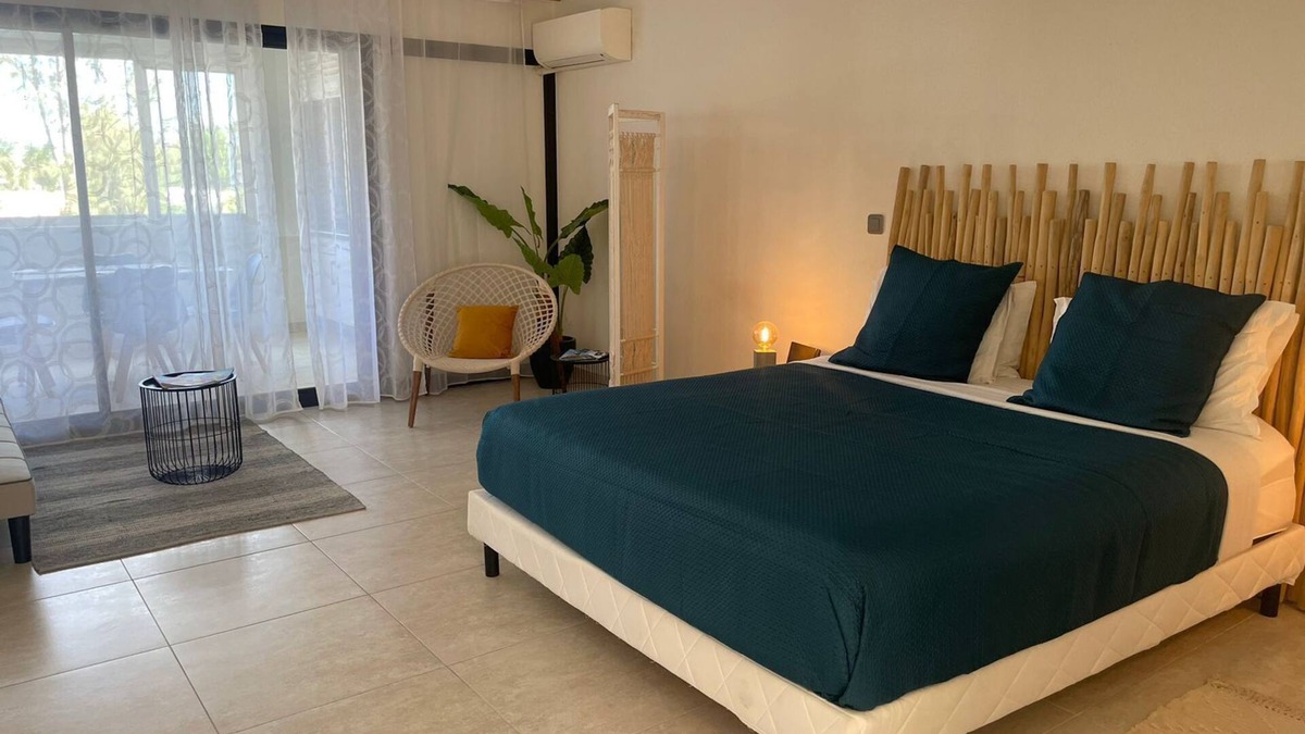Les Terres Basses Condo | The Hibiscus