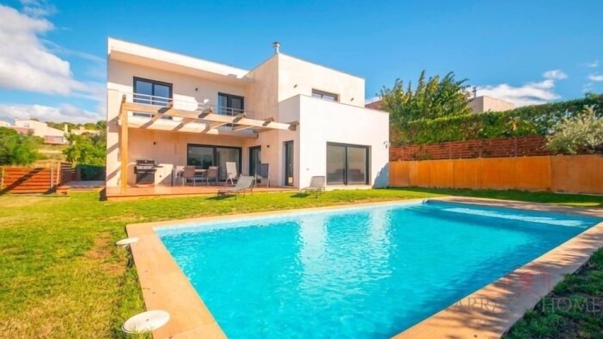 Tarragona Villa | TH130 Villa in El Catllar · 5 bedrooms · 6 beds · 4 baths