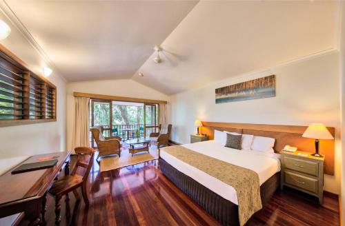 Oak Beach Resort | Thala Beach Nature Reserve