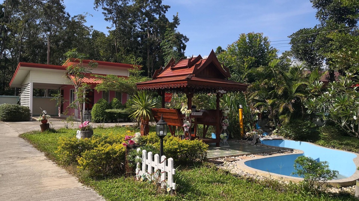 Wichian Buri Hotel | Thanawan Resort