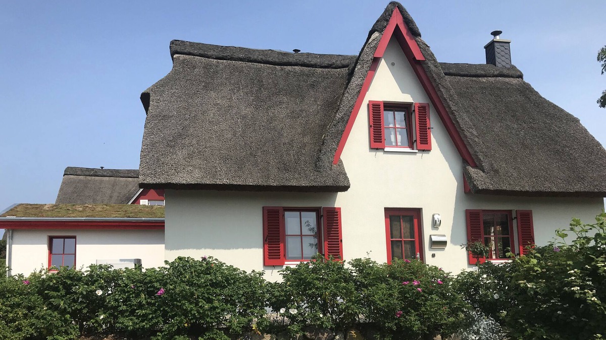 Rosenhagen House | Thatched house 400m v beach, beach chair, WiFi, 2 bicycles, insect repellent, fireplace