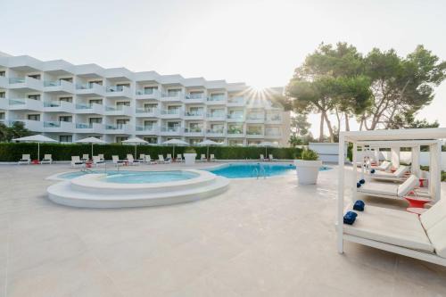 San Antonio Bay Hotel | THB Naeco Ibiza - Adults Only