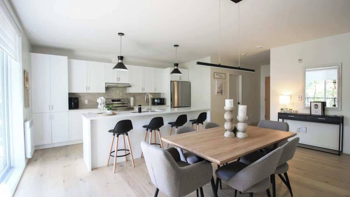 Mont-Tremblant Apartment | The 205