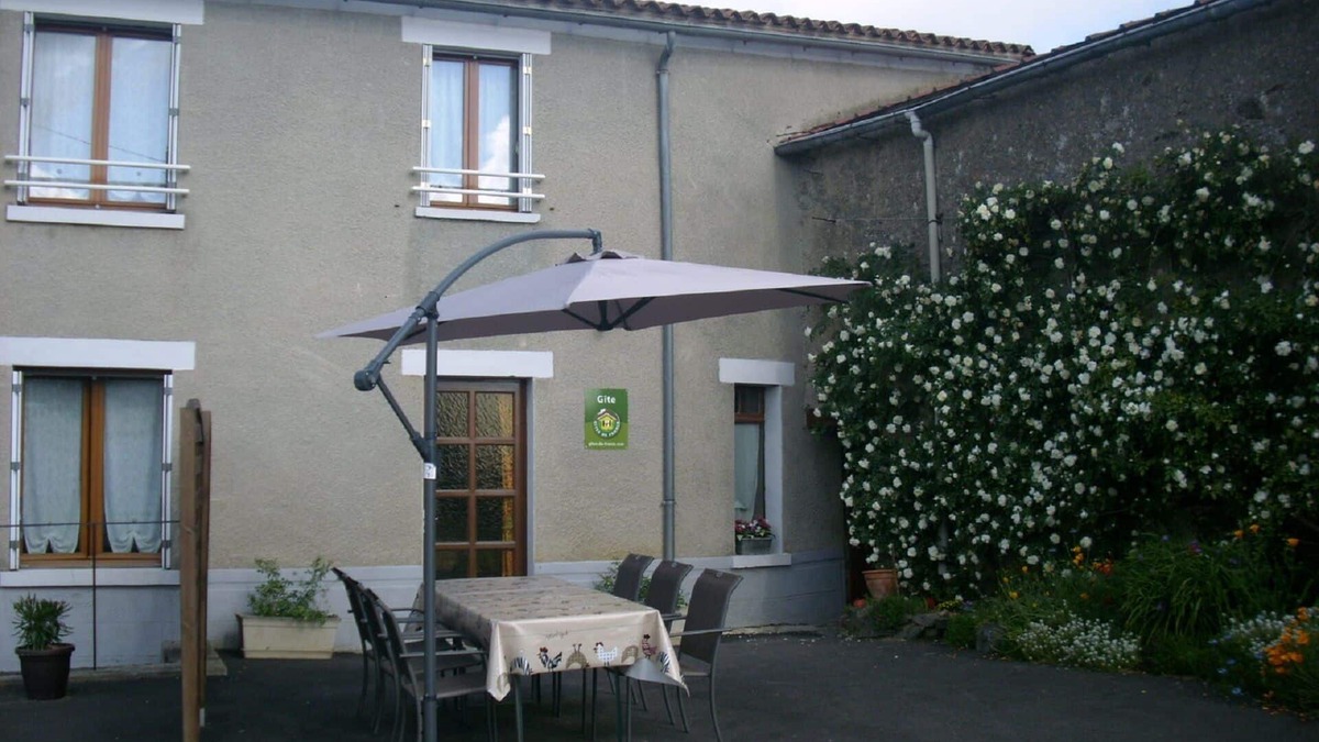 Menomblet Cottage | The 4 Seasons Le Puy Poutier Menomblet