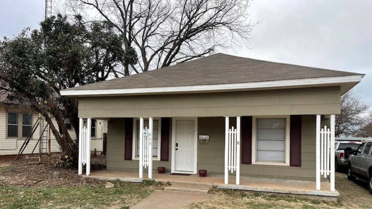 Burkburnett House | The 4th Street Tudor