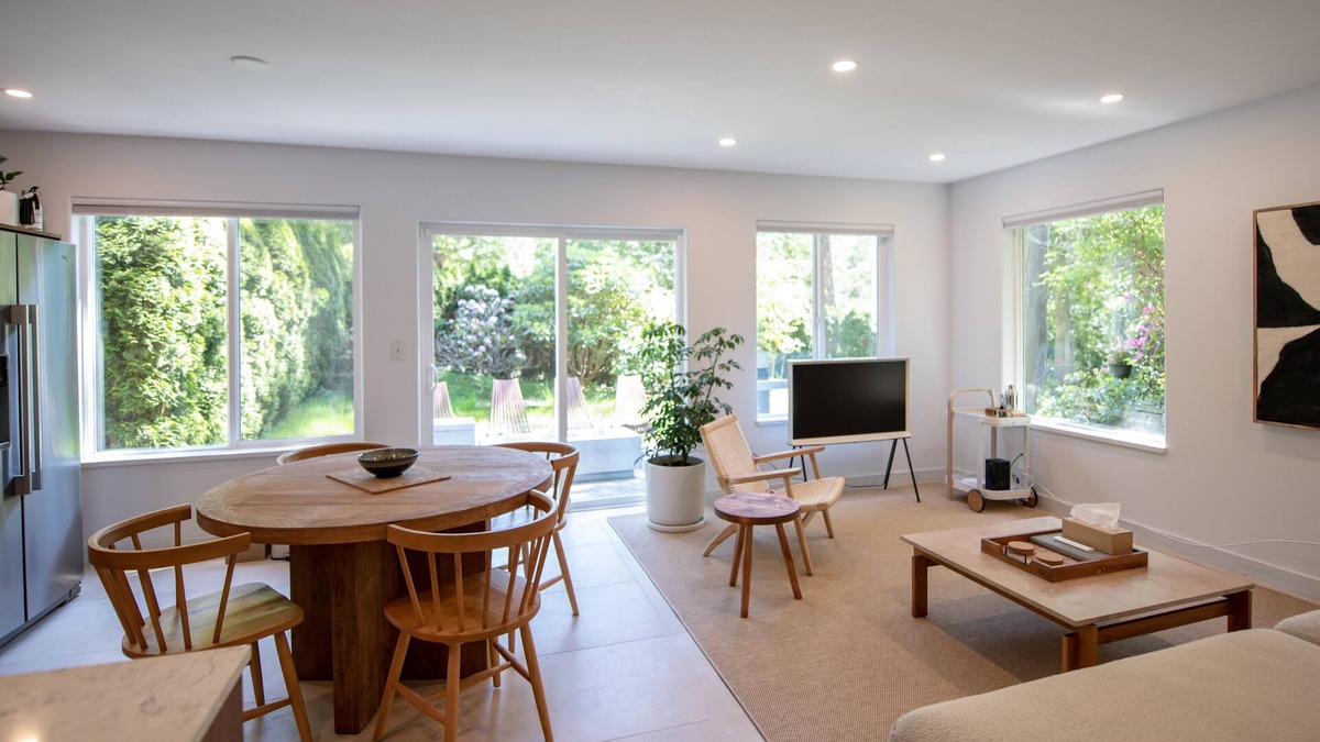 Roberts Creek Cottage | The Abode & Cedar Barrel Sauna in Robert's Creek
