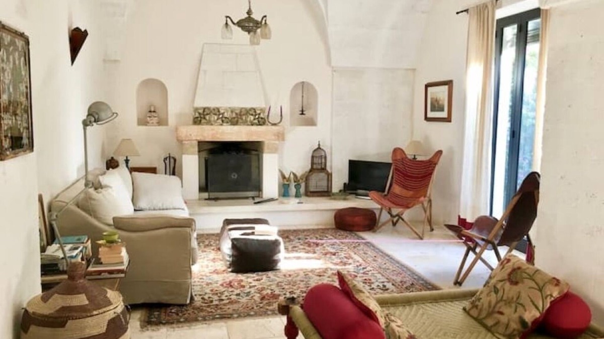 Spongano House | The abode of Flora