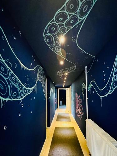 Molle Apartment | The Abyss