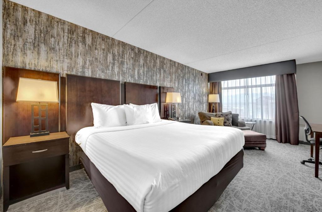 Briargate Hotel | The Academy Hotel Colorado Springs