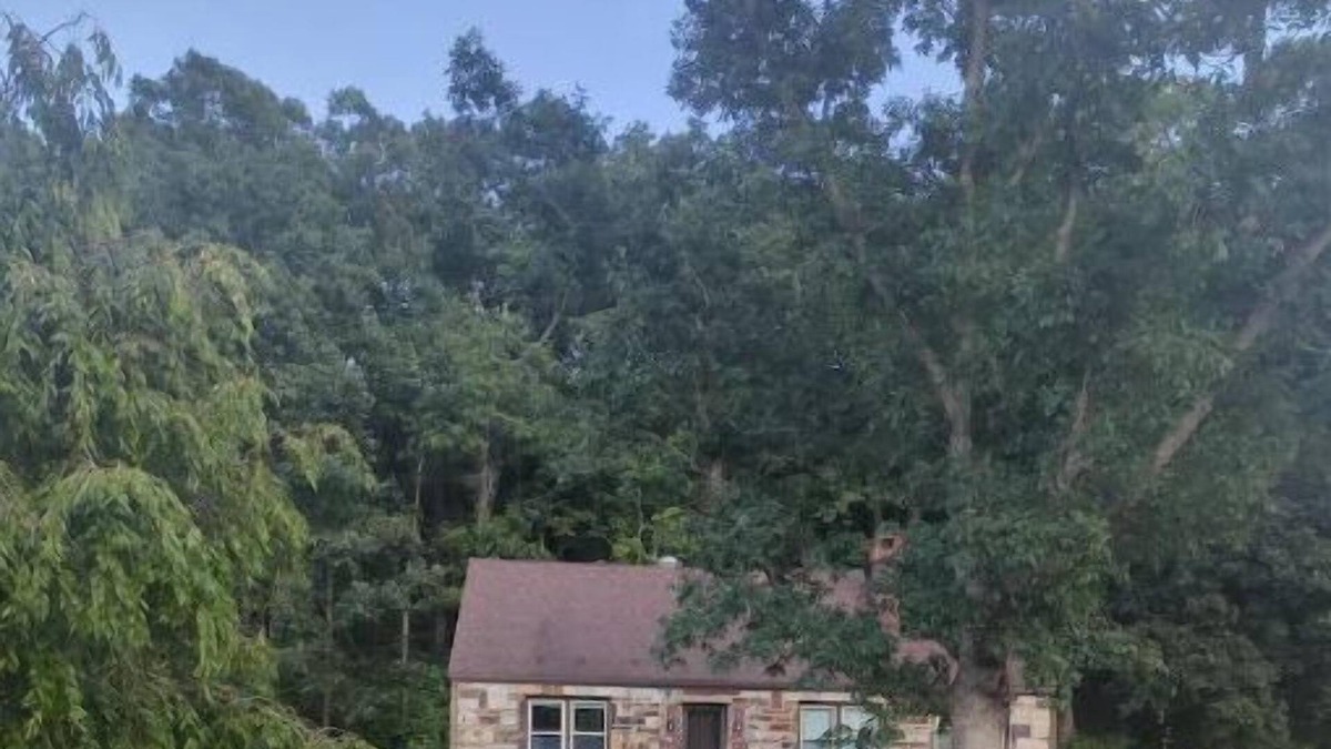 Saxton House | The Adam House in the mountains of South Central Pennsylvania