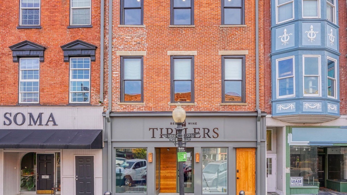 Chillicothe House | The Addison- Luxury Townhome w/Rooftop Patio