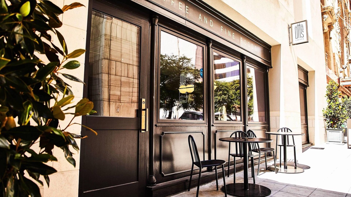 Downtown Dallas Hotel | The Adolphus, Autograph Collection