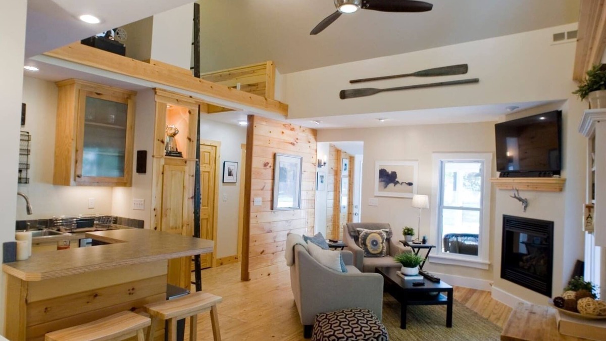 Spring Lake House | The adorable Pear Tree Cottage! New LOW Fall/Winter Rates