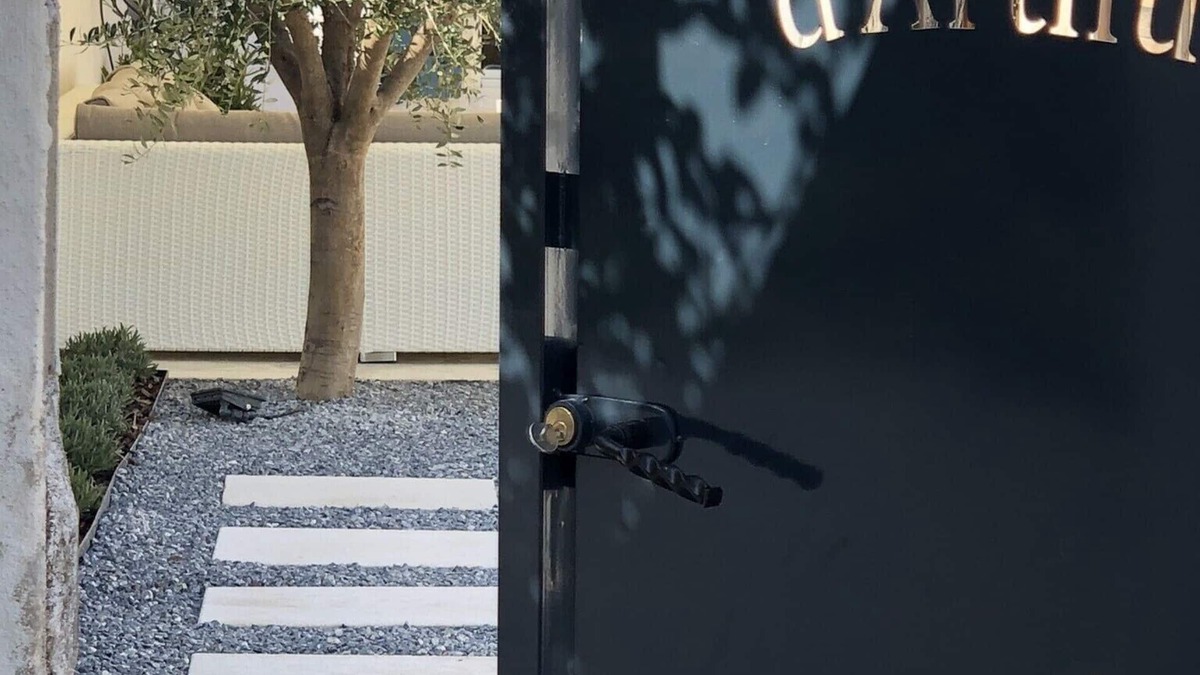 St.-Remy-de-Provence House | The air-conditioned Mas d'Arthur, in the center of St Rémy, with garden and swimming pool