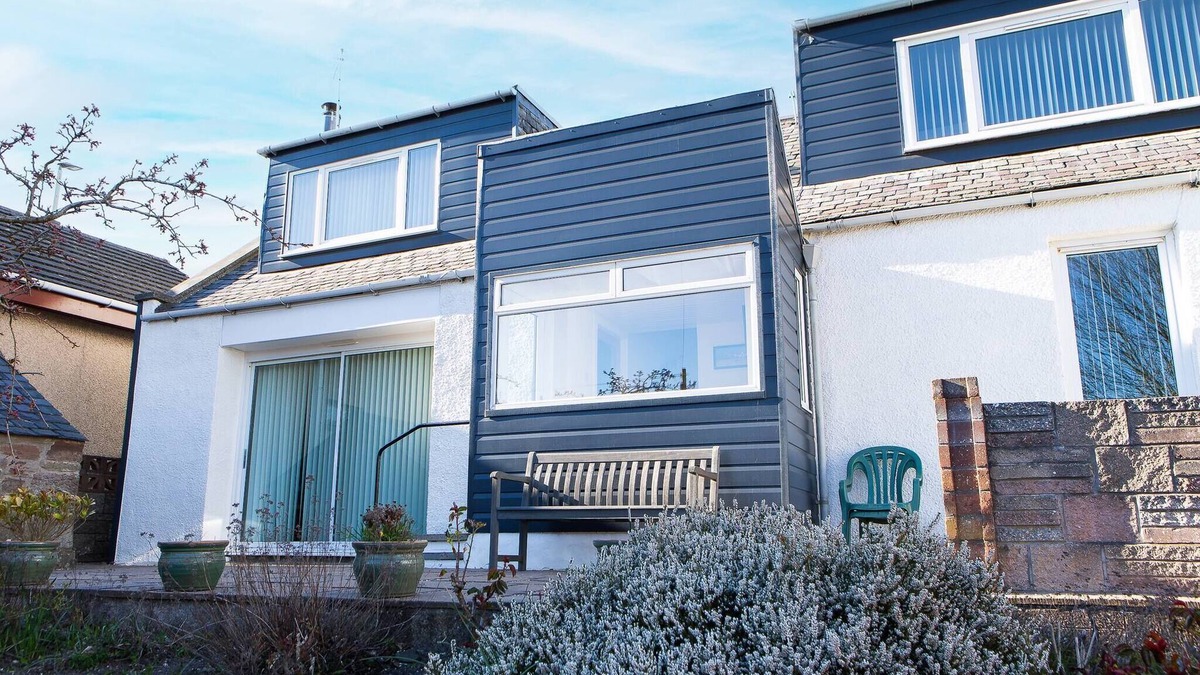 Carnoustie Ski Chalet | The Albatross - Carnoustie Golf Haven
