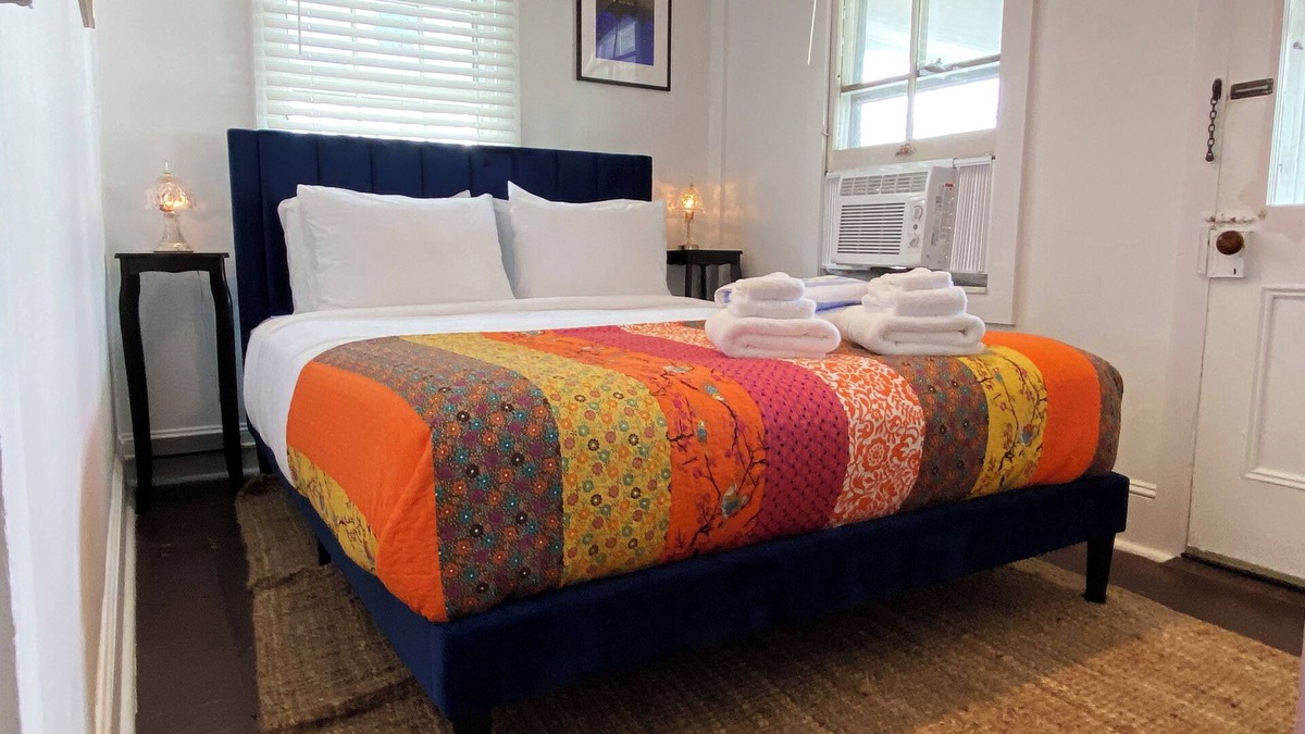 Bradley Beach House | THE ALBERT- 6 Mins Walk to Beach & Main Ave, 6 Beach Passes, Pet Friendly