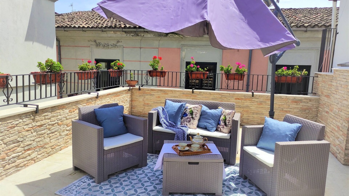 Isernia House | The Alley