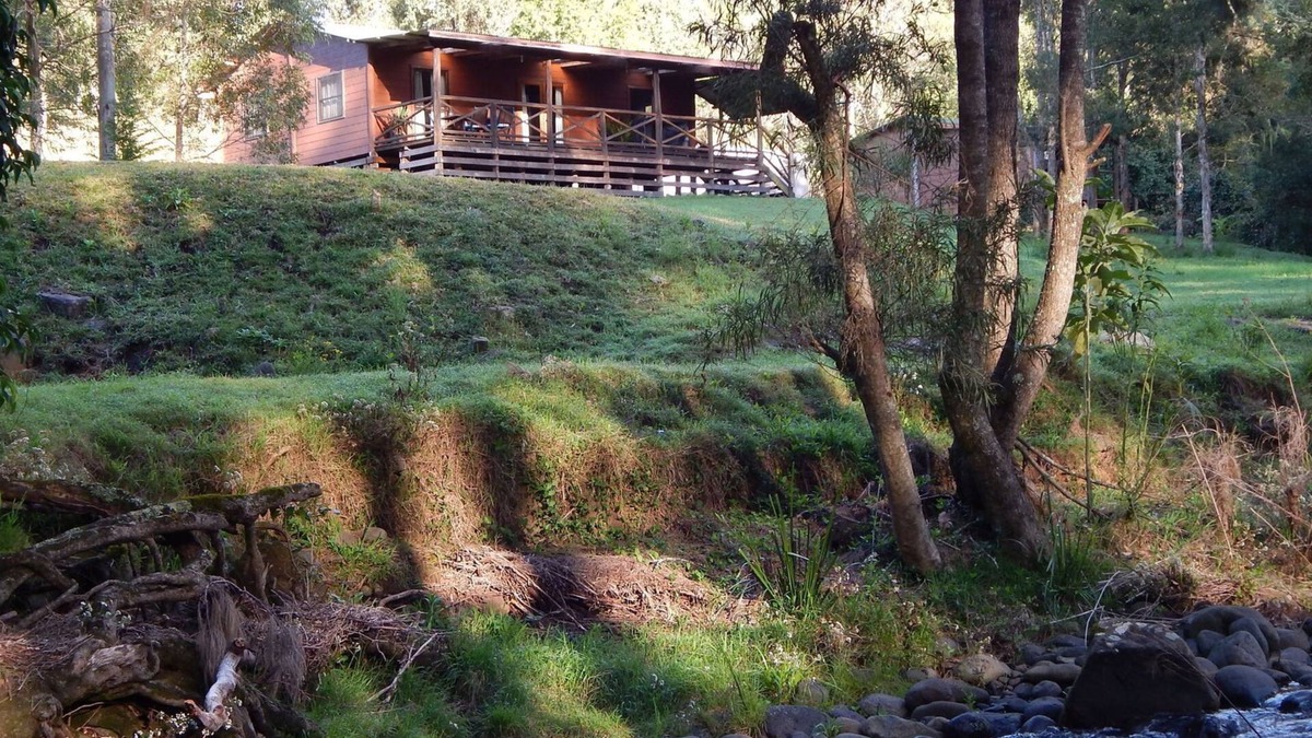 Upper Allyn Cabin | the Allyn River Cabins - "Riverview"