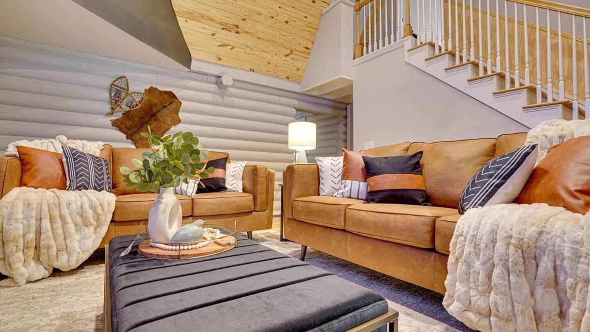 Duluth Cabin | The Alpine- LuxeCabin w king/HotTub/gameRM/FirePit