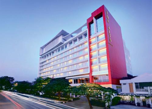 Palembang Hotel | The Alts Hotel