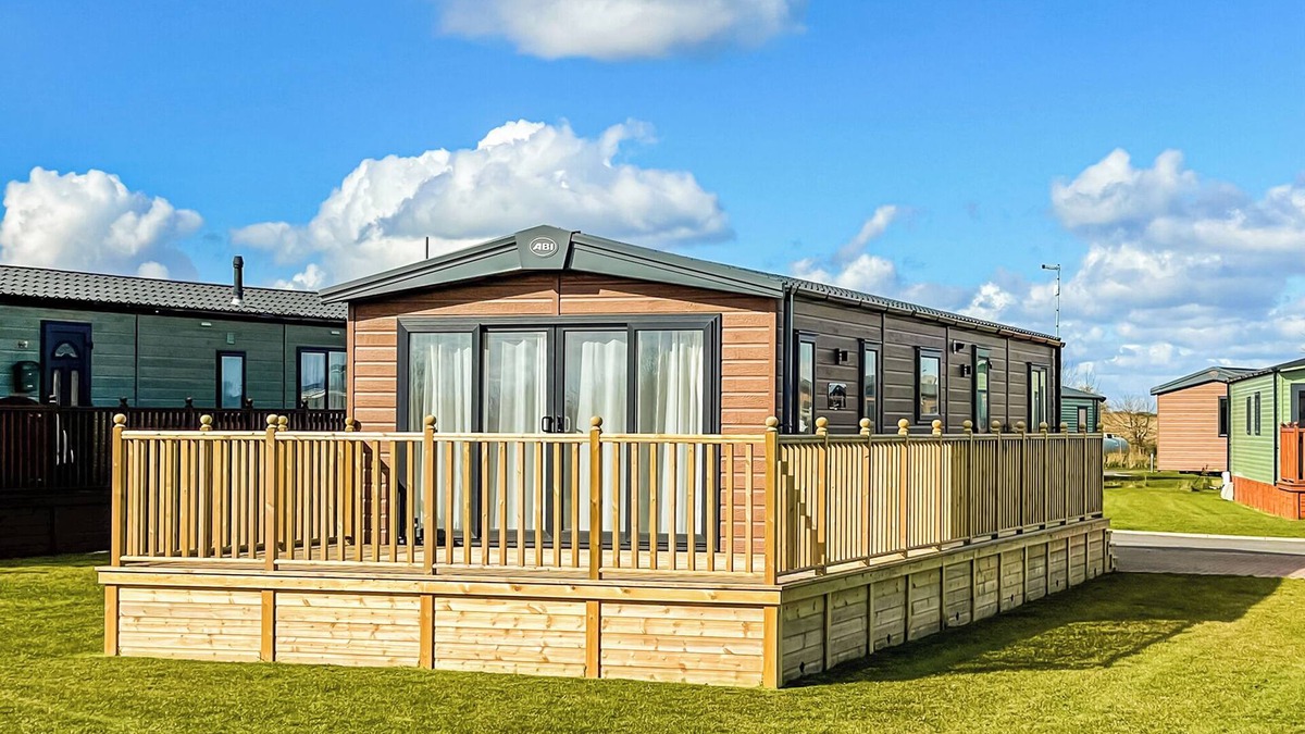 Tunstall Ski Chalet | The Amy Johnson Lodge