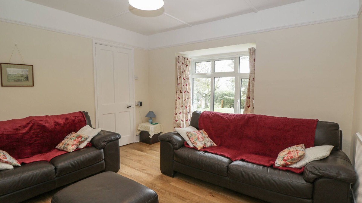 Pylle House | THE ANCHORAGE, family friendly, with a garden in Ditcheat