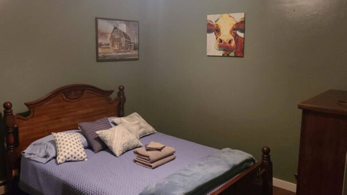 Kyle House | The Annex House