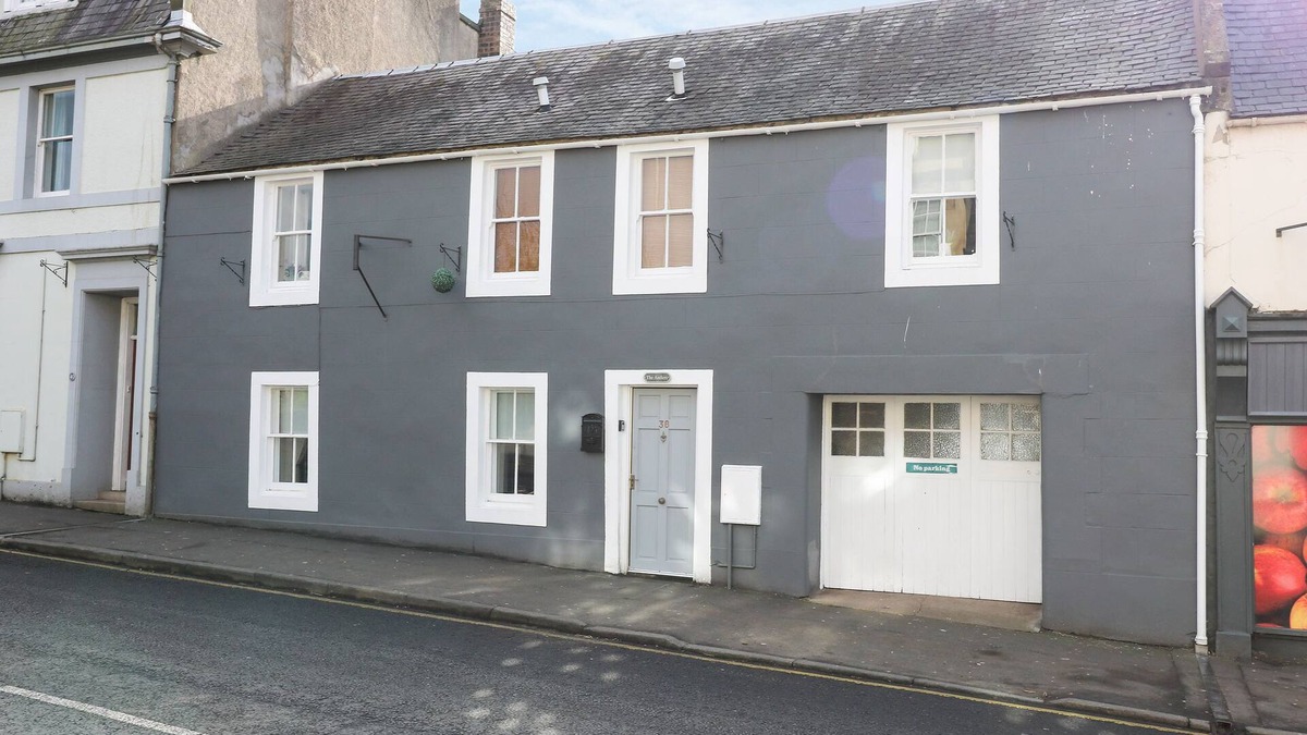 Coldstream Cottage | THE ANTLERS, family friendly, character holiday cottage in Coldstream