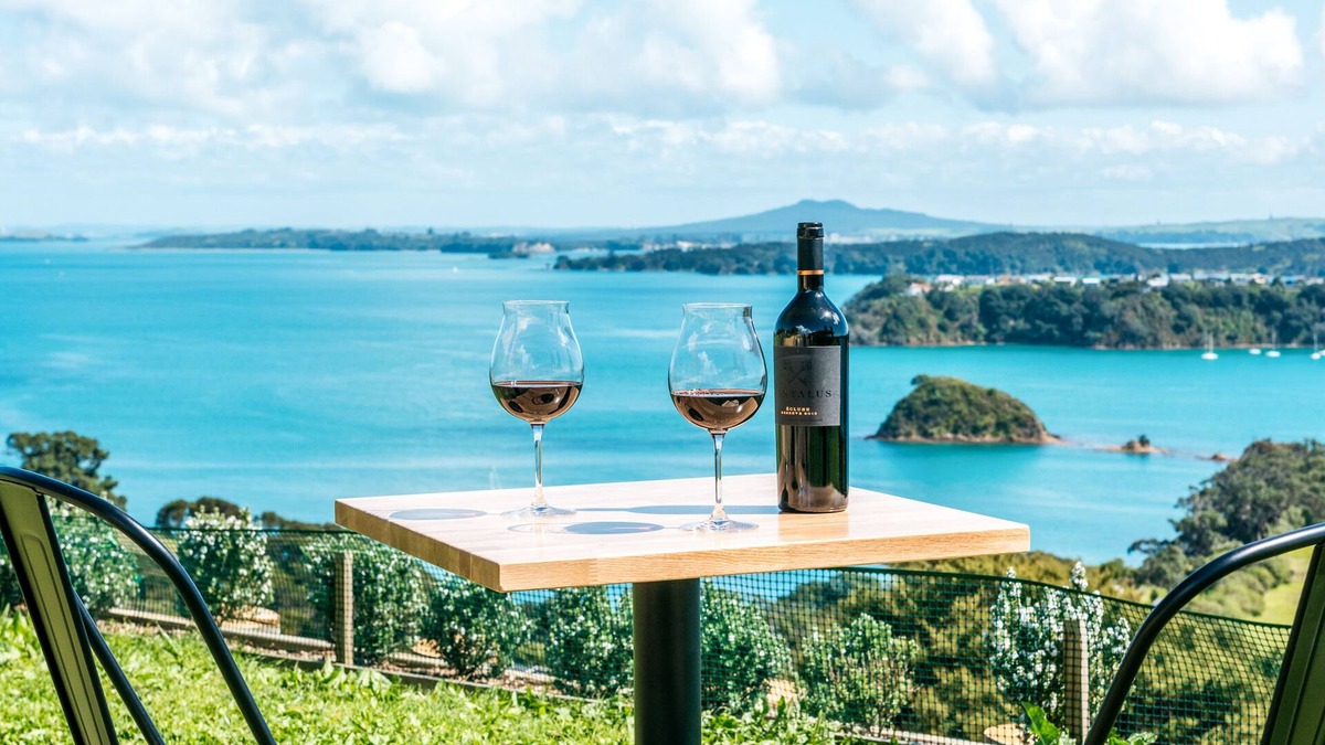 Omiha House | The Apartment at Te Whau Point
