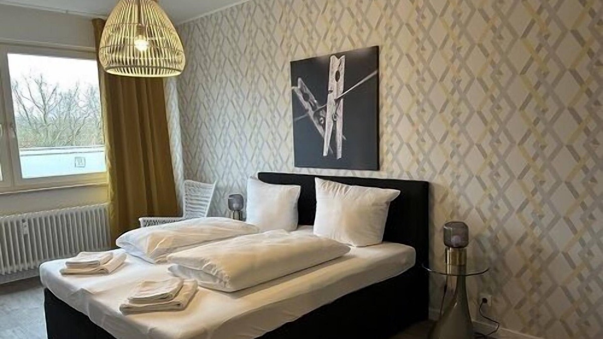 Bramfeld Apartment | The apartment is located on the 2nd floor of our apartment house Haldesdorfer Straße and combines modern with rustic style in perfect harmony.