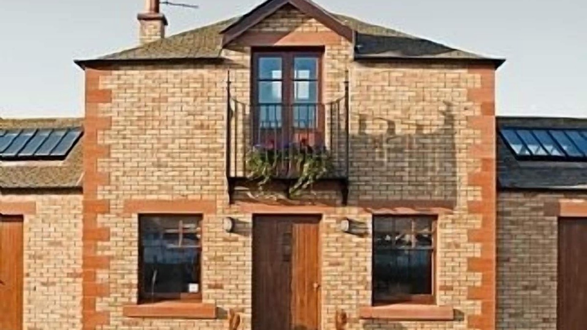 Portpatrick Apartment | The Apartment Is Situated On The South Pier In The The Most Picturesque Location