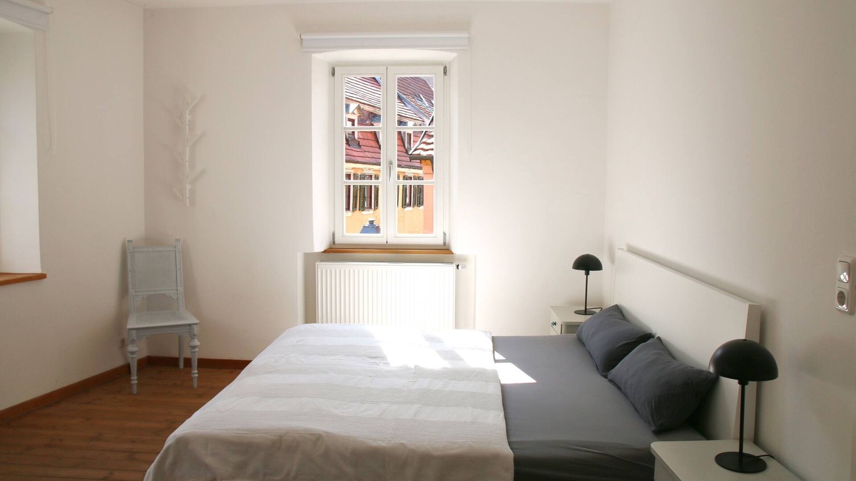 Marktbreit Apartment | The apartment "ZWEI" in the former inn "Zur Höll" in Marktbreit