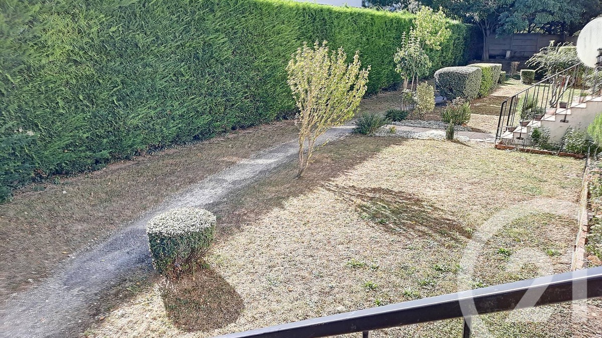 Provins Apartment | the Appart de la fontaine well hidden, 2min from the train station