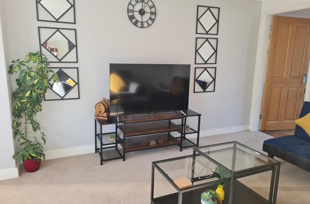 Barton-upon-Humber House | The Appleleaf with Free Parking