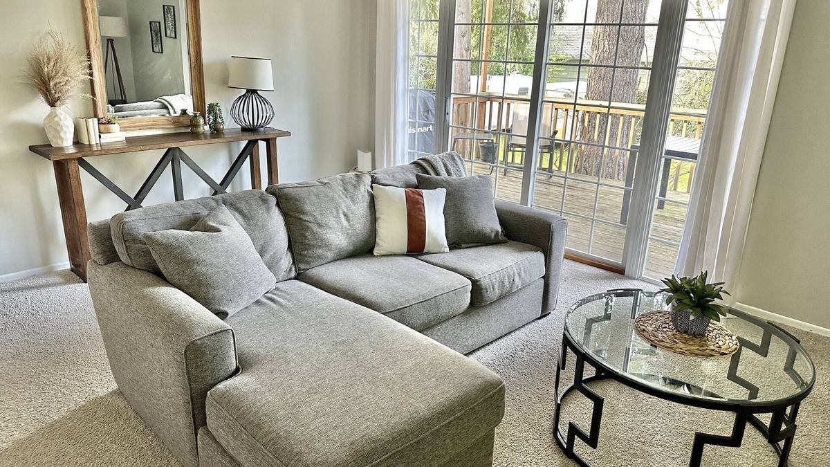 Bull Mountain House | The Applewood Suite - Walk to Hiking Trails!