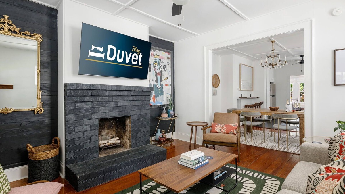 North Charleston House | The Arrow | Perfect Location to Park Circle