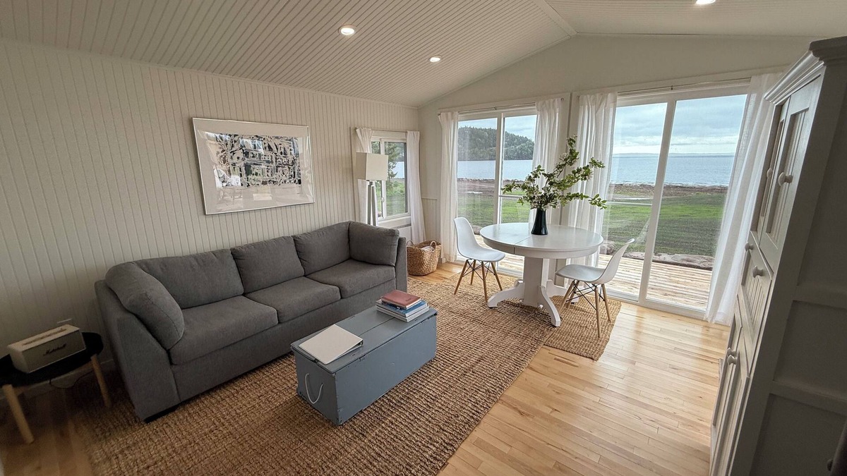 St. Andrews Cottage | The Artists Cabin - On the Bay of Fundy