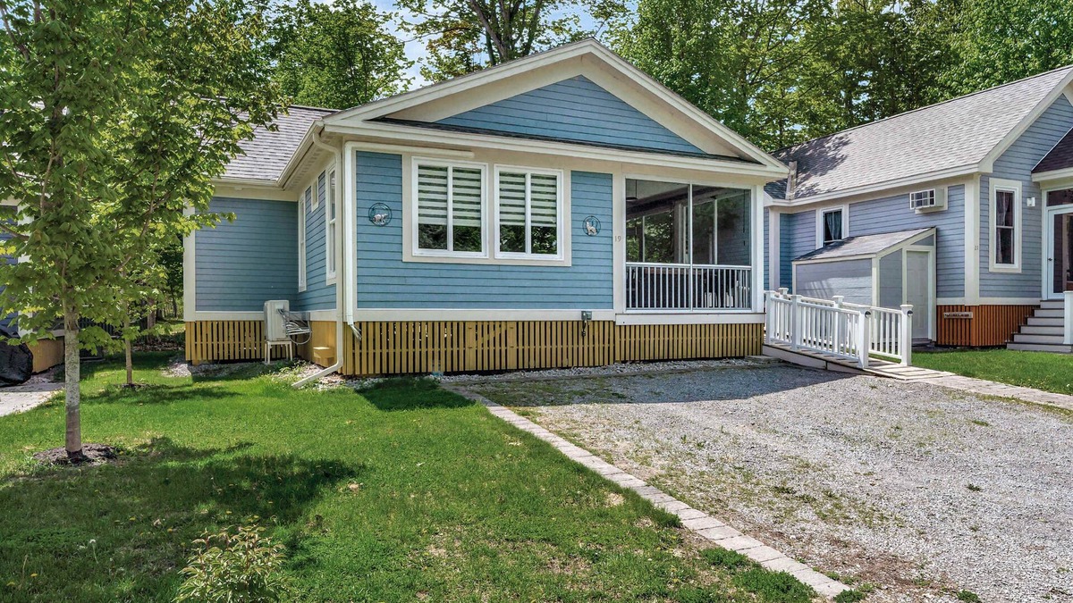 Cherry Valley House | The Ash - 19 Farm View