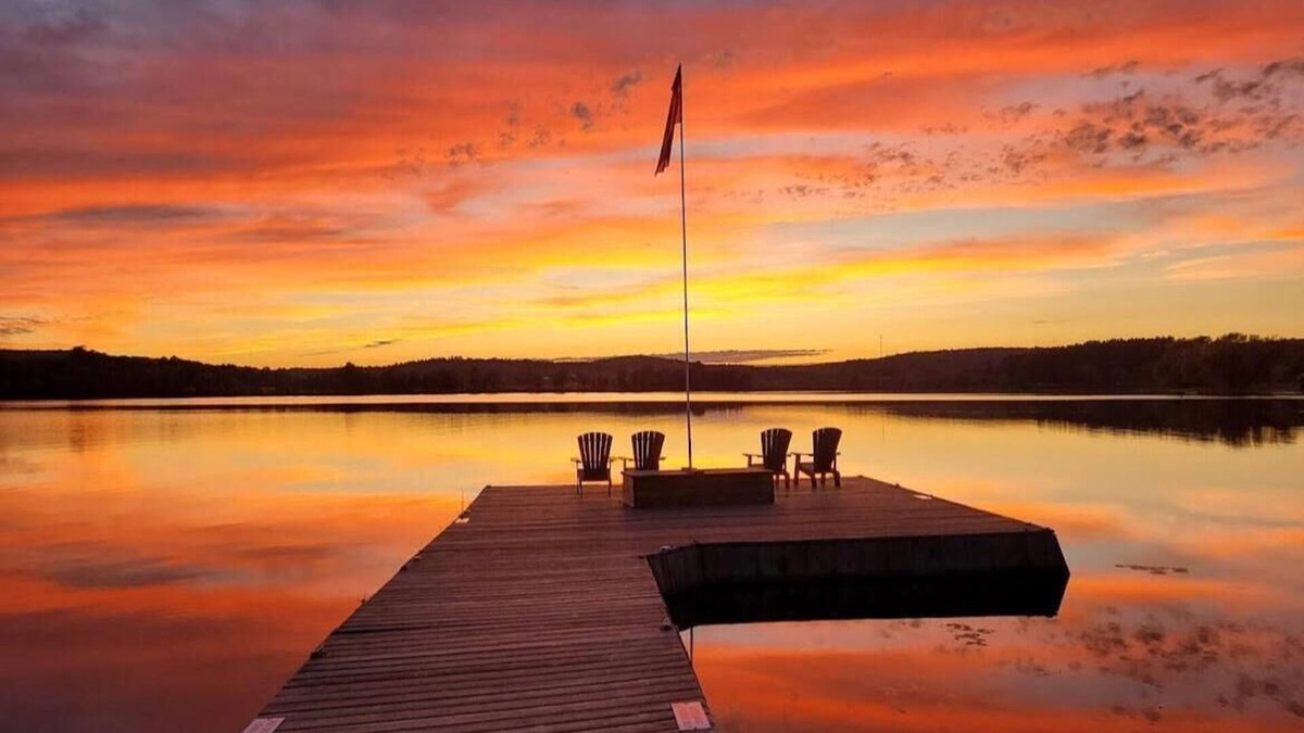 Madawaska Valley Hotel | The Ash Grove Inn