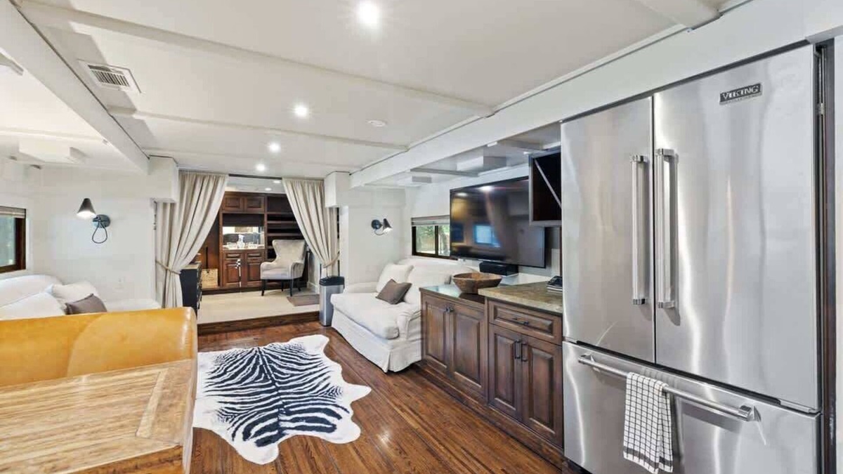 Austin Villa | The Aspen Unit Summar