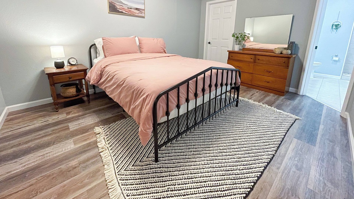 St. Robert Apartment | The Aster Inn Mins to FLW