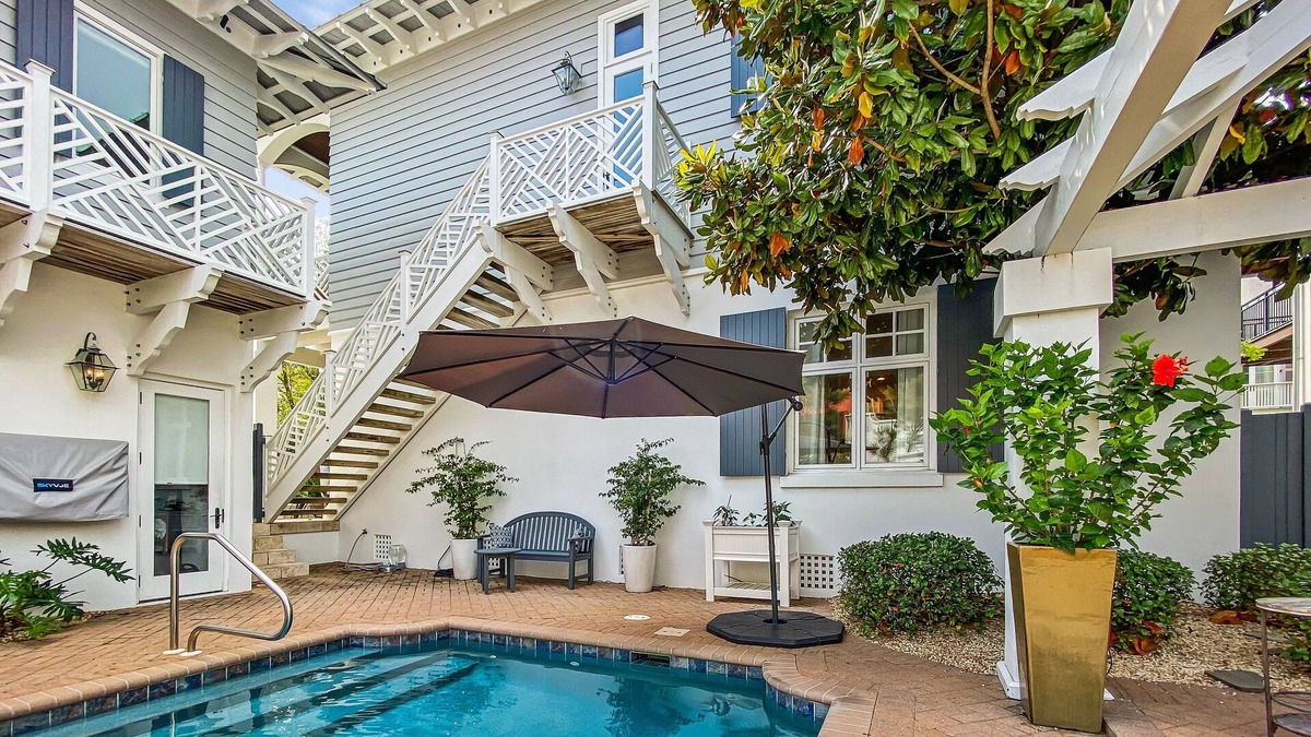 Rosemary Beach House | The At Rosemary 4 Bedroom Home by Redawning