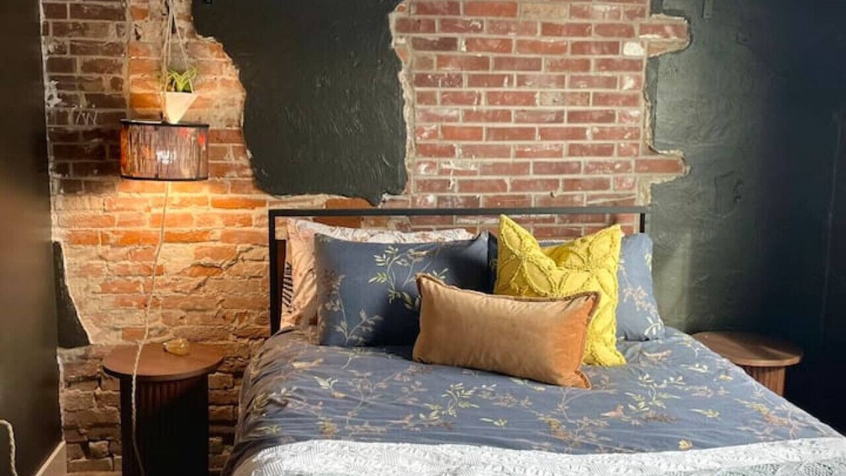 Perryville Hotel | The Atrium A Boutique Hotel Suite 12